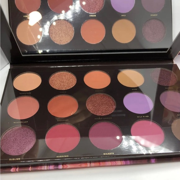 HIPDOT ZION PRESSED PIGMENT PALETTE 15 SHADES NEW IN BOX - Picture 2 of 2